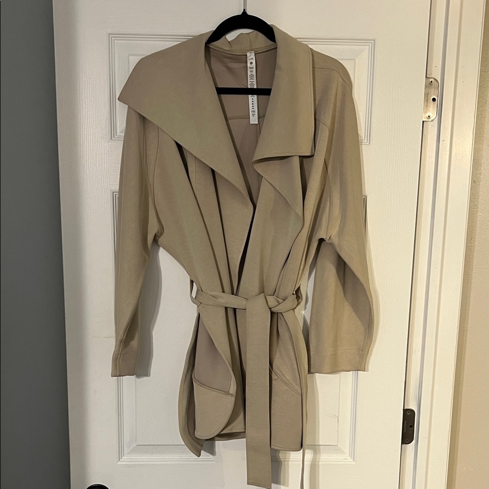 NWOT Lululemon Softstreme Wrap Jacket, Trench, XL/XXL